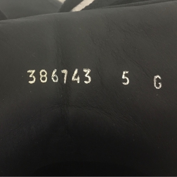 PRE-OWNED 100% AUTHENTIC GUCCI BLACK LEATHER WOMEN'S ANKLE BOOT SZ 5 LACE ZIPPER - Picture 6 of 11